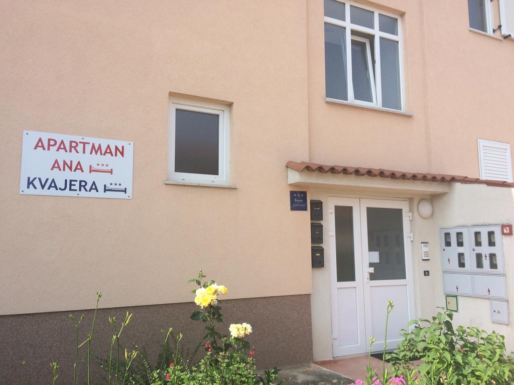 Kvajera Apartment Πόρετς Εξωτερικό φωτογραφία