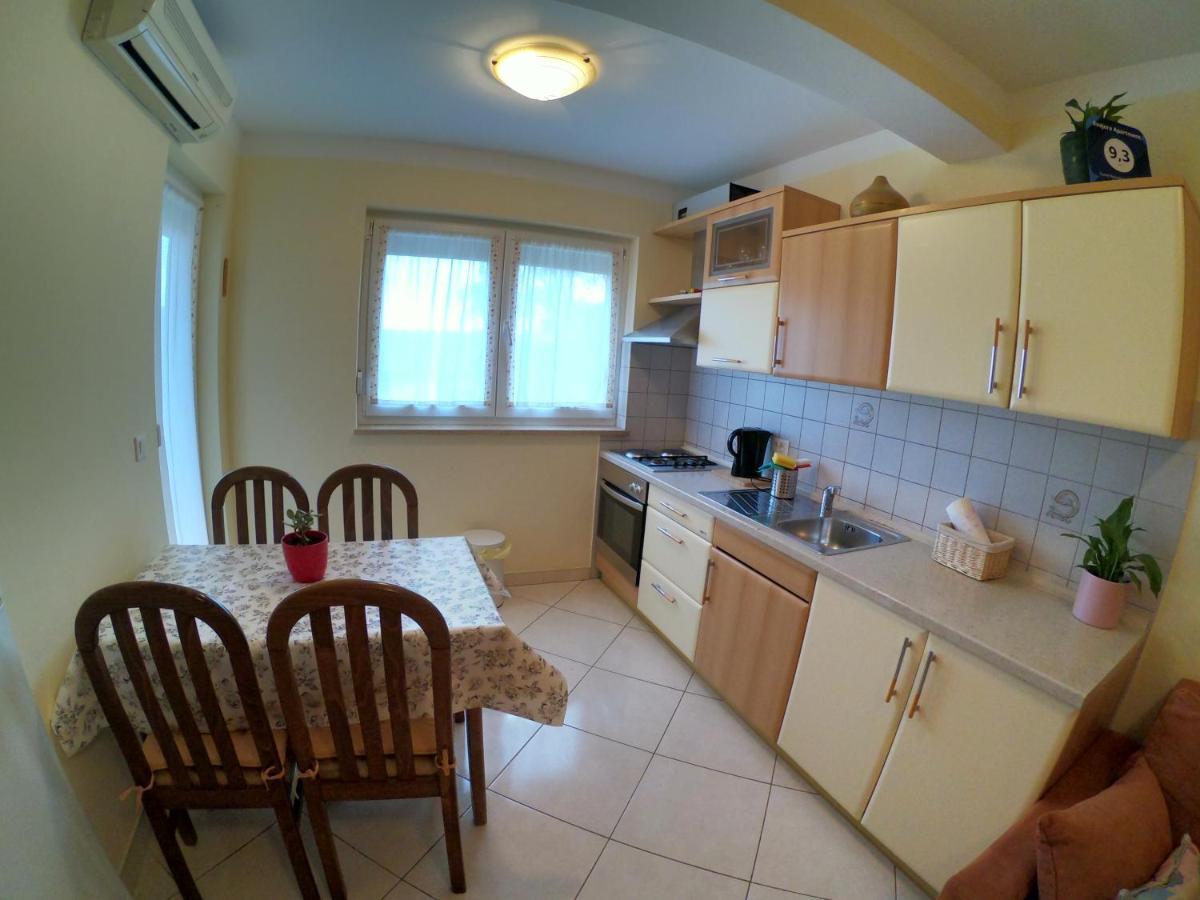 Kvajera Apartment Πόρετς Εξωτερικό φωτογραφία
