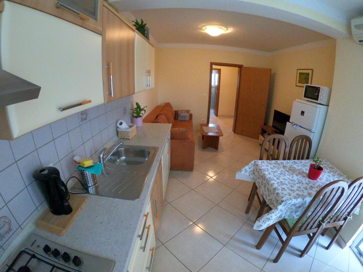 Kvajera Apartment Πόρετς Εξωτερικό φωτογραφία